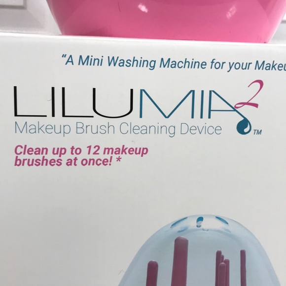 Lilumia make-up brush cleaning device - Picture 3 of 3